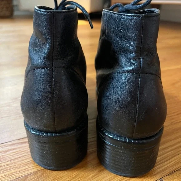 Vintage ‘90s Mootsies Tootsies Black Leather Lace-Up Ankle Boots - Picture 3 of 5